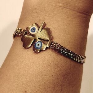 Tennis Bracelet Chain Charm, Stainless steel. Gold color. Clover.Eye Hypoallerge